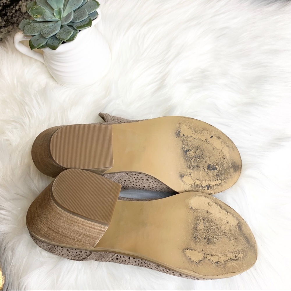 SUSINA Camden Perforated Taupe Suede Booties 8.5 - Picture 6 of 7